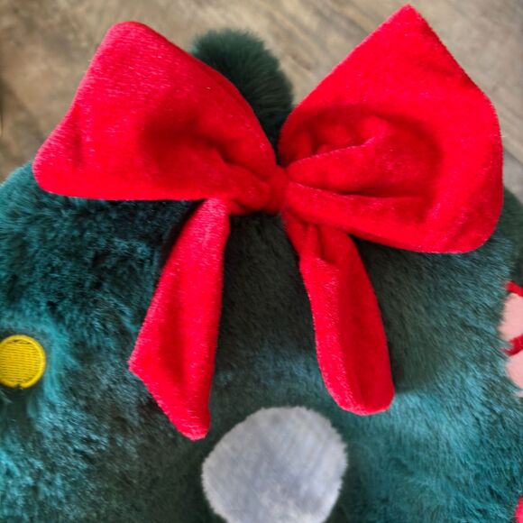 Holiday Soft Plush Whimsical Hanging Wreath Pillow Throw Pillow Decor 12"x16" - Picture 3 of 5